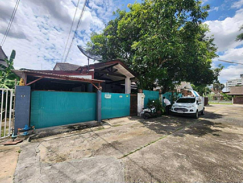 🏡 บ้านเดี่ยวทำเลสงบ ความเป็นส่วนตัวสูง บนพื้นที่กว้าง 71 ตร.วา  3 ห้องนอน 2 ห้องน้ำ 📍 ซอยพหลโยธิน 64 (หลัง รพ.บี.แคร์) | หมู่บ้านแข็งขัน 3 (งดงาม 3) 3