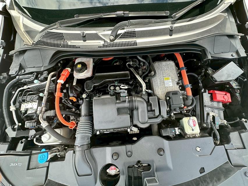 รหัสรถ PAT4039 Honda HR-V 1.5E eHev ปี 2024 สีดำ 15