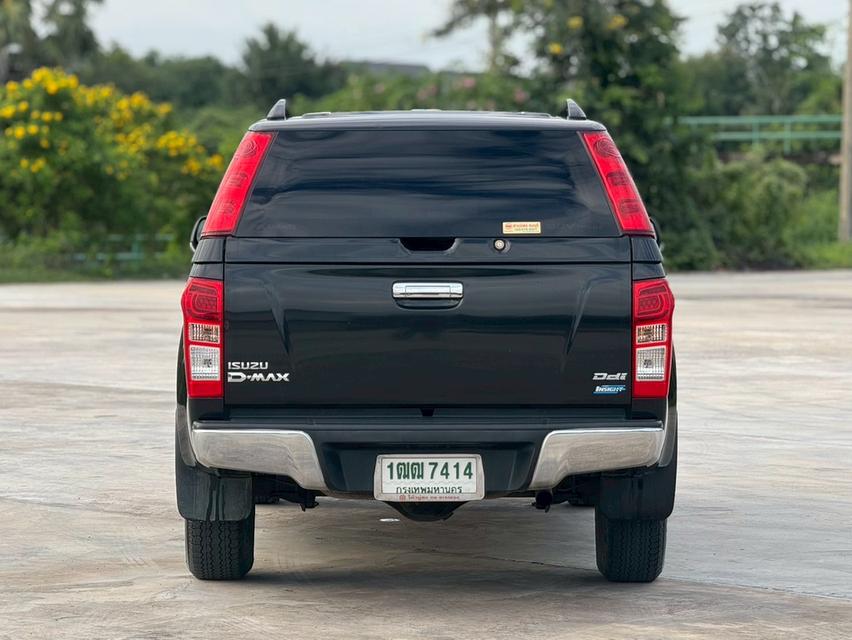 IISUZU DMAX Y2014 Pickup 2dr Ext. Cab Hi-Lander L Man. 5sp RWD 2.5DCT สีดำ Y2014.  เกียร์ธรรมดา  4