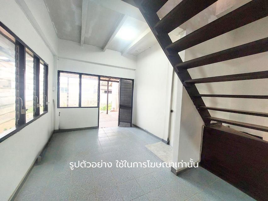 บ้านแฝด 2.79 ล้านบาท! ทำเลโคตรสะดวก ติดถนนติวานนท์ ใกล้ Central แจ้งวัฒนะ และ BTS สถานีปากเกร็ด! 6