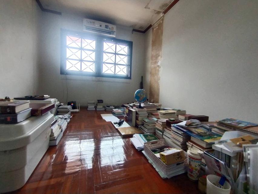 ขายบ้านเดี่ยว 2 ชั้นนอกโครงการ ใจกลาง ถนนเพชรเกษม(ซอยเพชรเกษม 68)บ้านหลังมุมติดถนนซอย ขนาด 214 ตารางวา 15