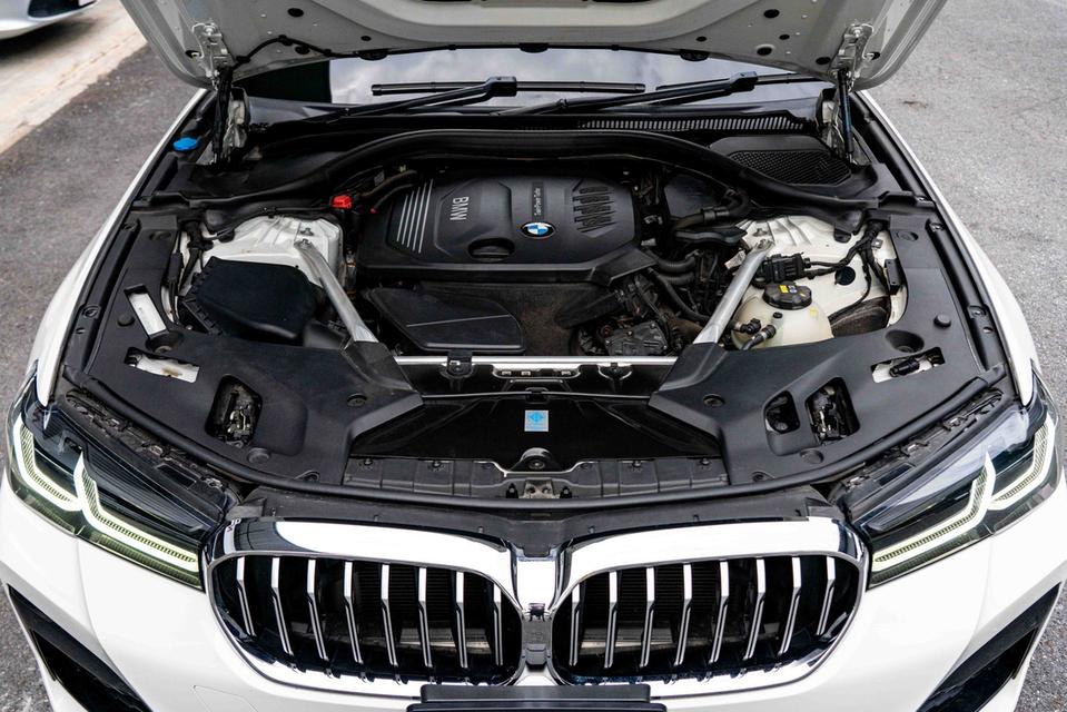 รหัสรถ NP6878 รุ่นรถ : BMW 520d M SPORT LCIปีรถ : 2022 รูปที่ 14