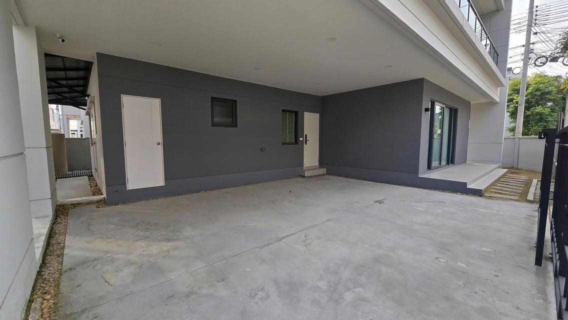 ให้เช่า โครงการ Centro Bangna 8