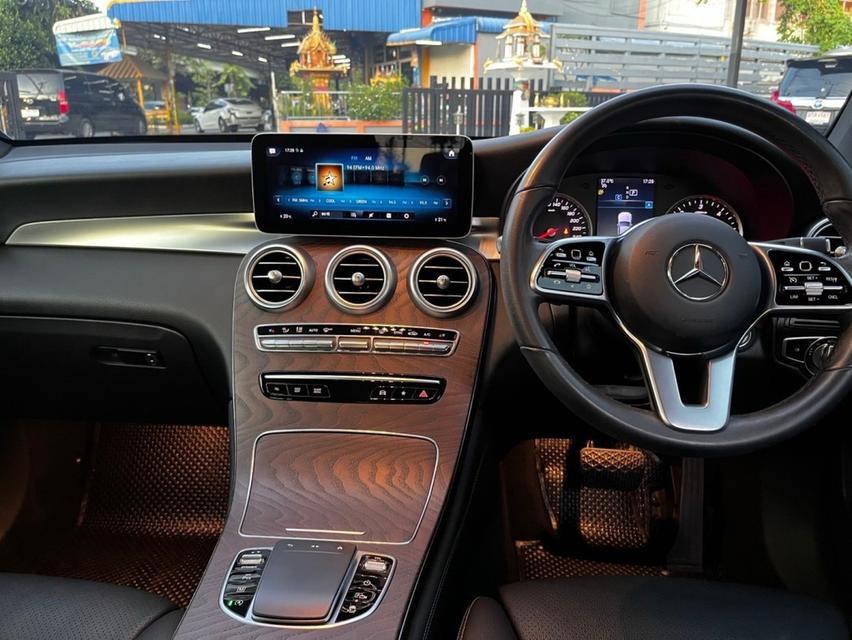 MERCEDES-BENZ GLC 220d ปี 2020 9