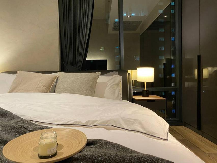 ให้เช่าคอนโด The Lofts Asoke (เดอะ ลอฟท์ อโศก) 2 นอน 2 น้ำ ชั้น 26 75 ตรม. ใกล้ MRT สุขุมวิท และ BTS อโศก 3
