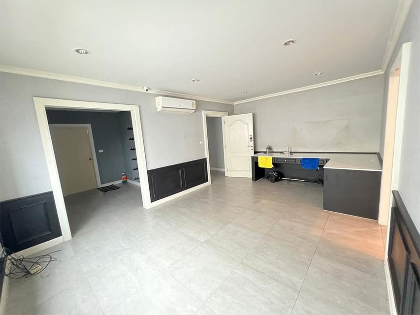 ทาวน์โฮม 3.5 ชั้น หมู่บ้านธารา ราชพฤกษ์-ปิ่นเกล้า 11