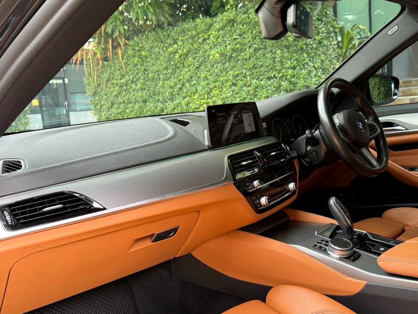 2020 BMW 520D MSPORT G30 รถมือเดียวออกป้ายแดง รถวิ่งน้อยเพียง 68,000 กม รถไม่เคยมีอุบัติเหตุครับ 10