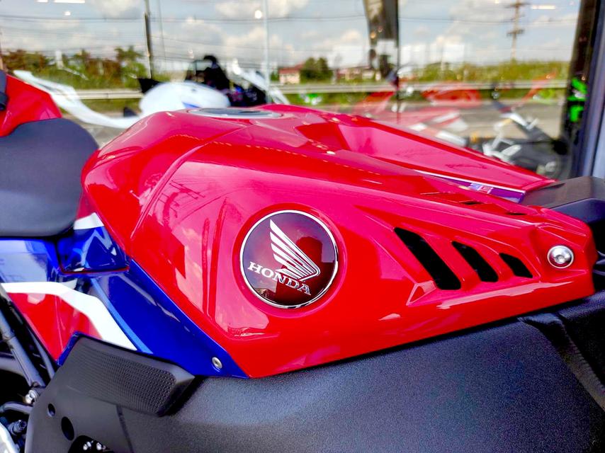 HONDA CBR 1000RR-R SP มือสอง 5