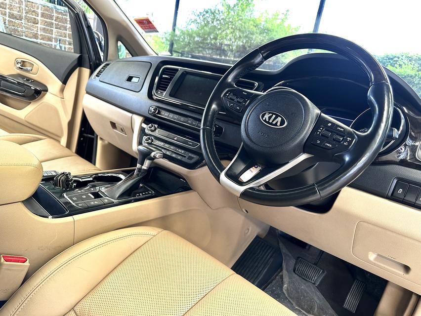 ขาย KIA GRAND CARNIVAL 2.2 SXL ปี2018 รุ่นท๊อป รถมือเดียว 7