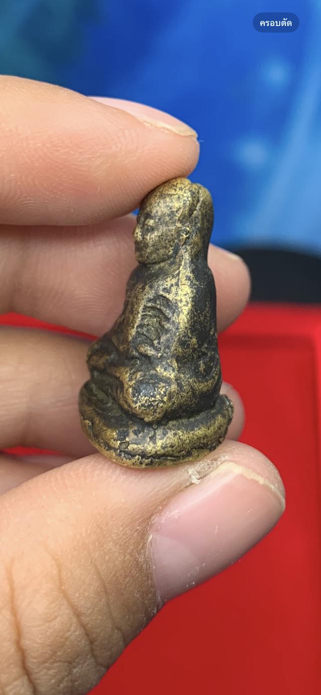 รูปหล่อหลวงพ่อเงิน ไม่รู้พิมเนื้อเหลืองอมเขียว 4