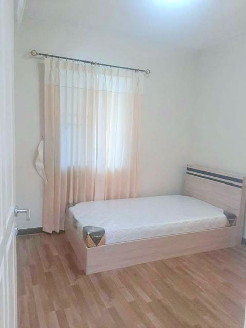 พร้อมเฟอร์ เครื่องใช้ไฟฟ้า แอร์ 3นอน รร.สาธิตปทุม 1.6 กม. ตลาดพวงสว่าง345 1.6 กม. ให้เช่าบ้าน 2ชั้น 52ตร.วา. 202ตร.ม. 2  4