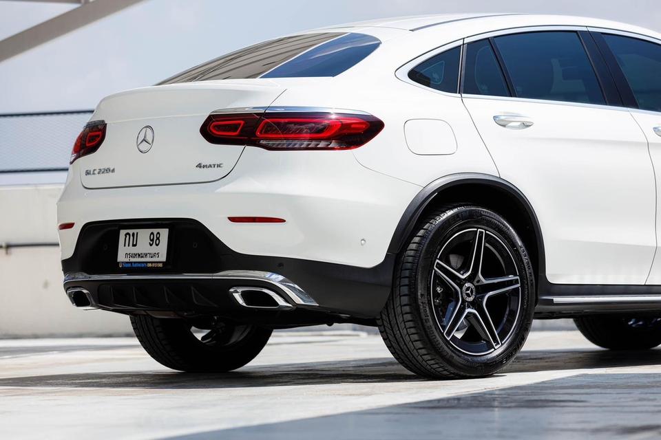 Mercedes Benz GLC 220d Coupe AMG ปี2021 8