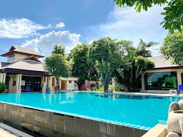 ให้เช่าบ้านเดี่ยว 2 ชั้นสุดหรู 54 ตร.วา.โลตัส คลองถนน 2.7 กม. คลองบางไทร จัดเต็มเฟอร์ฯ ร่มรื่น ติดสวน 3 นอน 3 น้ำ MRTตลา 6