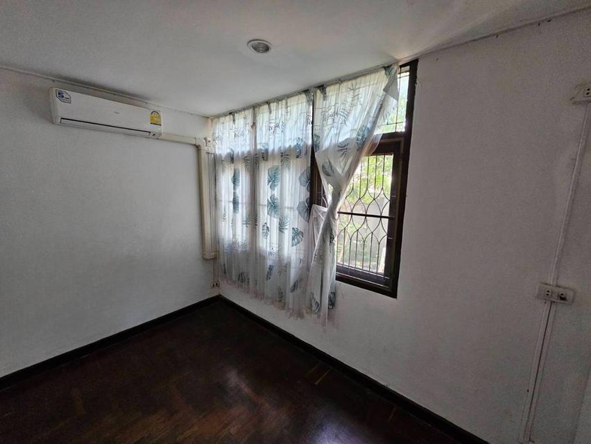 Sell Old single House very near Central Latphrao and Jatujak Park 8