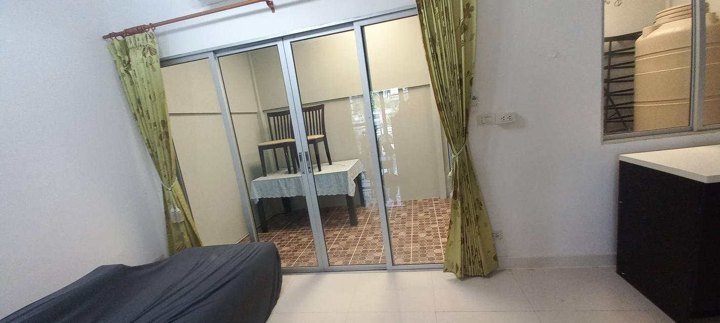 ให้เช่าทาวเฮ้าส์ หมู่บ้านเดอะคอนเน็ค ซอยสุขสวัสดิ์ 26 ถนนสุขสวัสดิ์  10,000 บาท/เดือน  ติดต่อ 0868829426 3