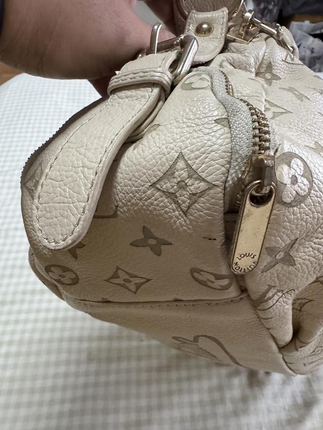 กระเป๋า Louis Vuitton Vintage Sholder bag 6