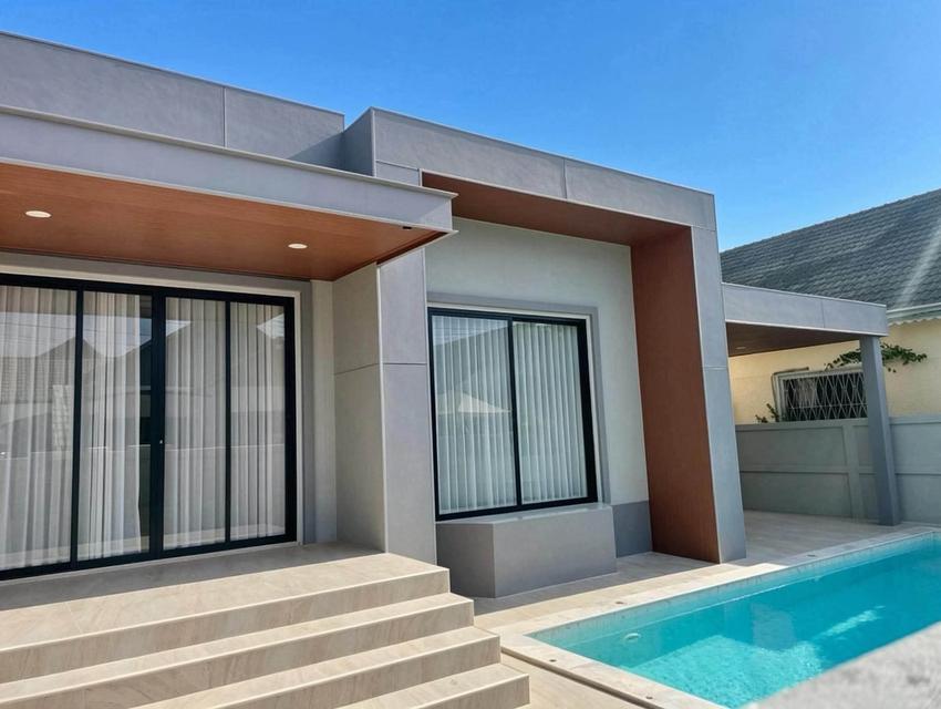 Luxury Pool villa Pattaya for sale 9