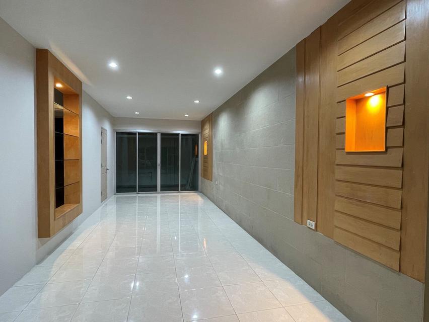 ให้เช่า บ้านกลางเมืองรัชดา-ลาดพร้าว โฮมออฟฟิศ 4 ชั้น ใกล้MRTลาดพร้าว ลาดพร้าว23 รีโนเวทใหม่ 2