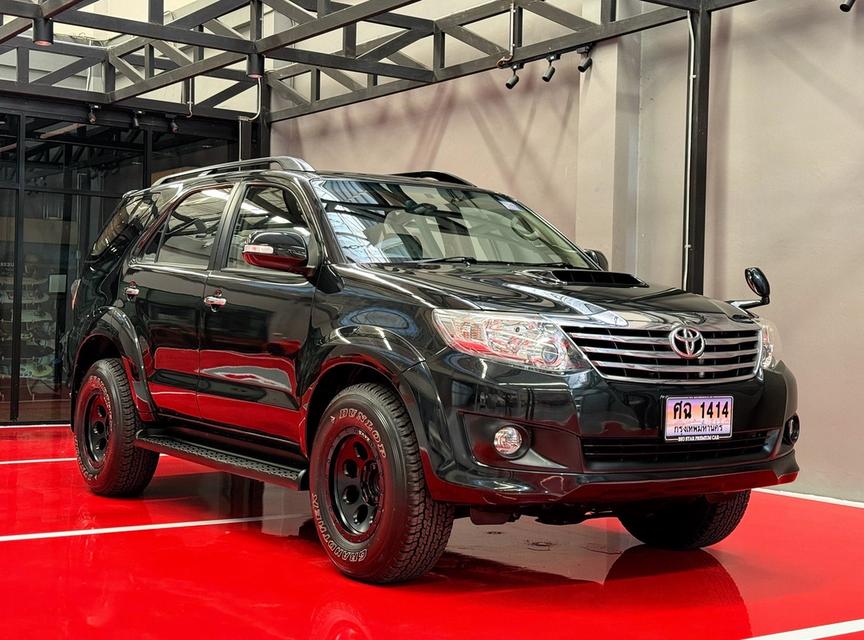 2014 TOYOTA FORTUNER 3.0V รถมือเดียวออกป้ายแดง รถวิ่งน้อย ประวัติศูนย์ครบ ไม่เคยมีอุบัติเหตุครับ