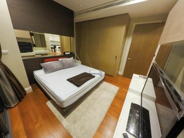 ขายห้องหรู Bright Sukhumvit 24 3