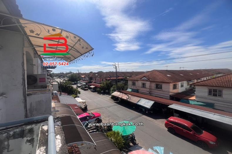 อาคารพาณิชย์ เนื้อที่ 16 ตร.ว. หมู่บ้าน เค.ซี.1 (ซอยหทัยราษฏร์ 39) ถนนหทัยราษฎร์ แขวงสามวาตะวันตก เขตคลองสามวา 20