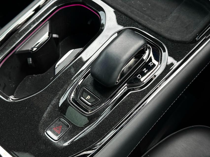 ZEEKR 009 Flagship 6-Seaters AWD ปี 2024 รูปที่ 19