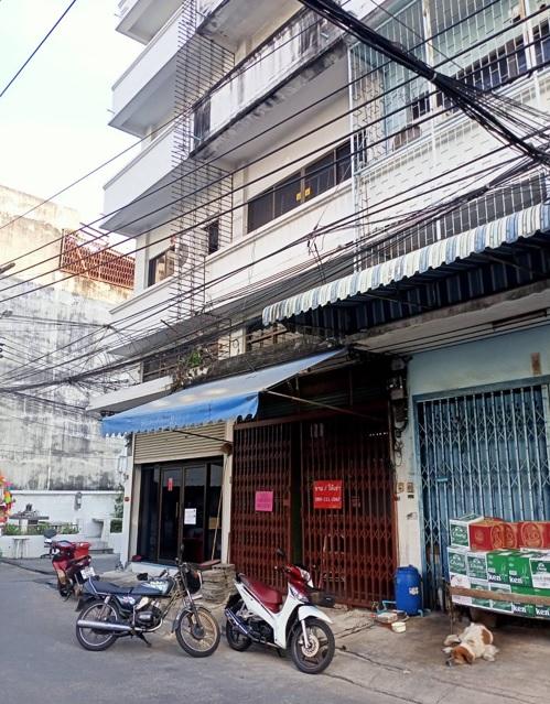 ให้เช่าอาคารพาณิชย์5ชั้น จันทน์32 มีห้องน้ำและห้องนอนทุกชั้น ใกล้สถานีรถไฟฟ้าสุรศักดิ์ เหมาะสำหรับทำธุรกิจหรืออยู่อาศัย 2