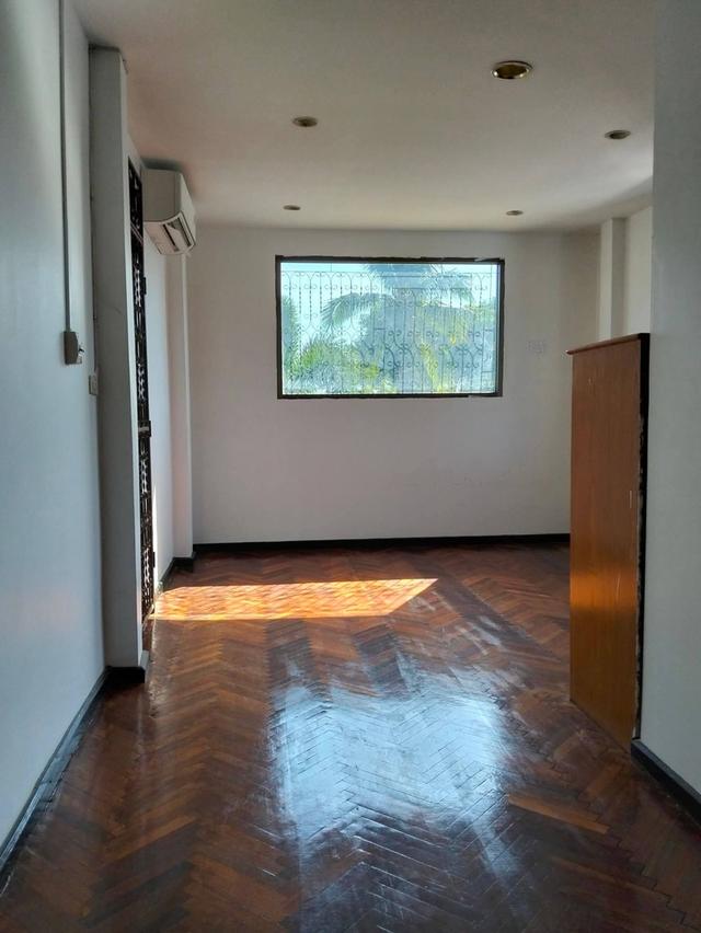 บ้านเดี่ยว5ห้องนอน3ห้องน้ำ เนื้อที่ 2งาน 60ตรว. บ.หนองสะโน ต.ดอนนางหงส์ อ.ธาตุพนม จ.นครพนม 8