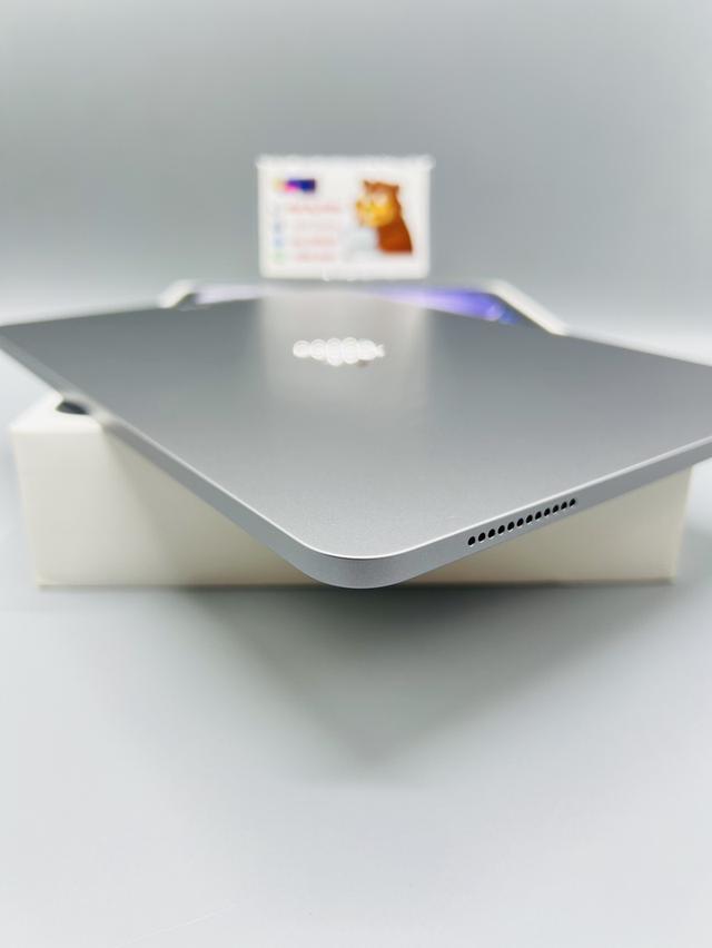 iPadAir7 256gb WiFi ประกัน5/4/26 แบต100% นัดรับได้ครับ 6