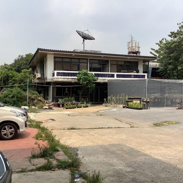 ขายที่ดินสวยติดถนนใหญ่ ใกล้ BTS ภาวนา 1