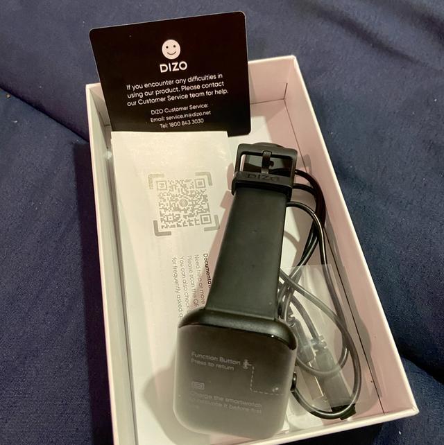 รุ่น: Realme dizo Watch D PLUS ยี่ห้อ: dizo (ส่งต่อค่ะ ทักแชทคลอดูของจริงได้) - สภาพใหม่ 99%++ ไม่มีรอย ใช้งานปกติทุกอย่าง ไม่มีปัญหา🙏