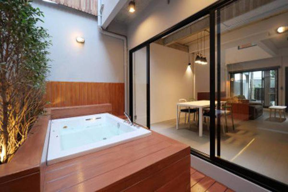 For Rent Modern Loft Townhome 2 Storeys in Sukhumvit 49 28sqw. near BTS Thonglor 6