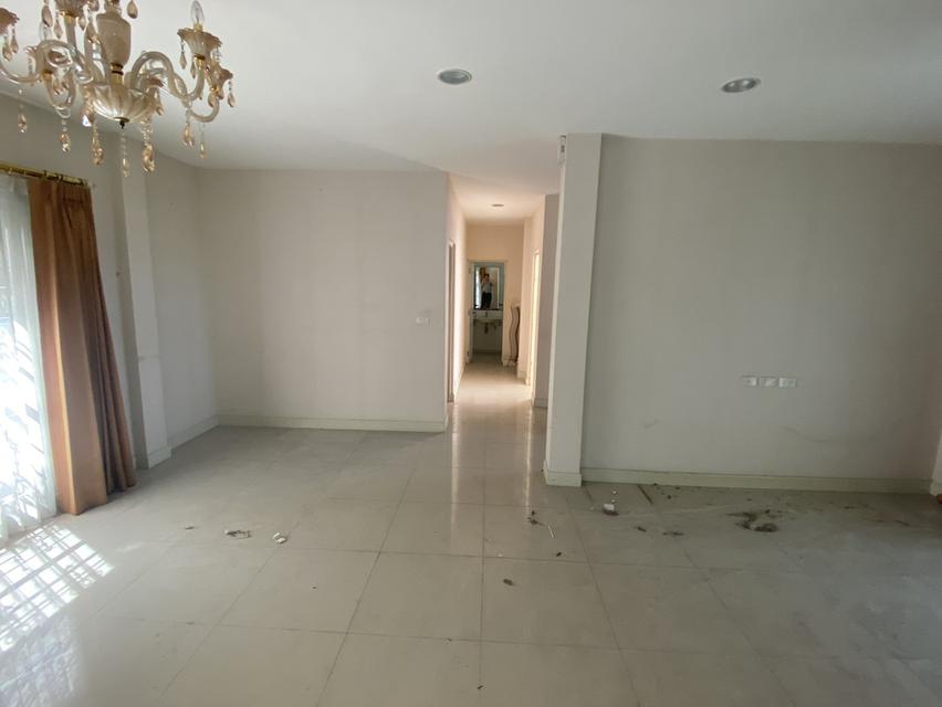 ขายบ้านเดี่ยว พร้อมอยู่ 2 ชั้น 77 ตรว. ไลฟ์บางกอกบูเลอวาร์ด ติดถนนใหญ่รามอินทรา 11