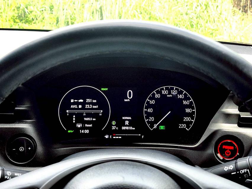 Honda HRV1.5El e:hev ปี22 8