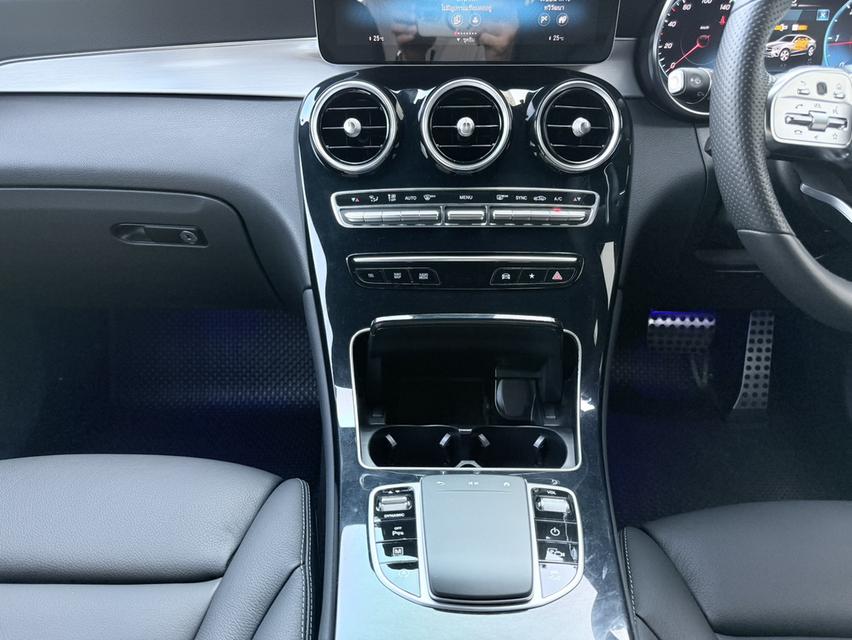 Mercedes-GLC220d Coupe AMG รูปที่ 12