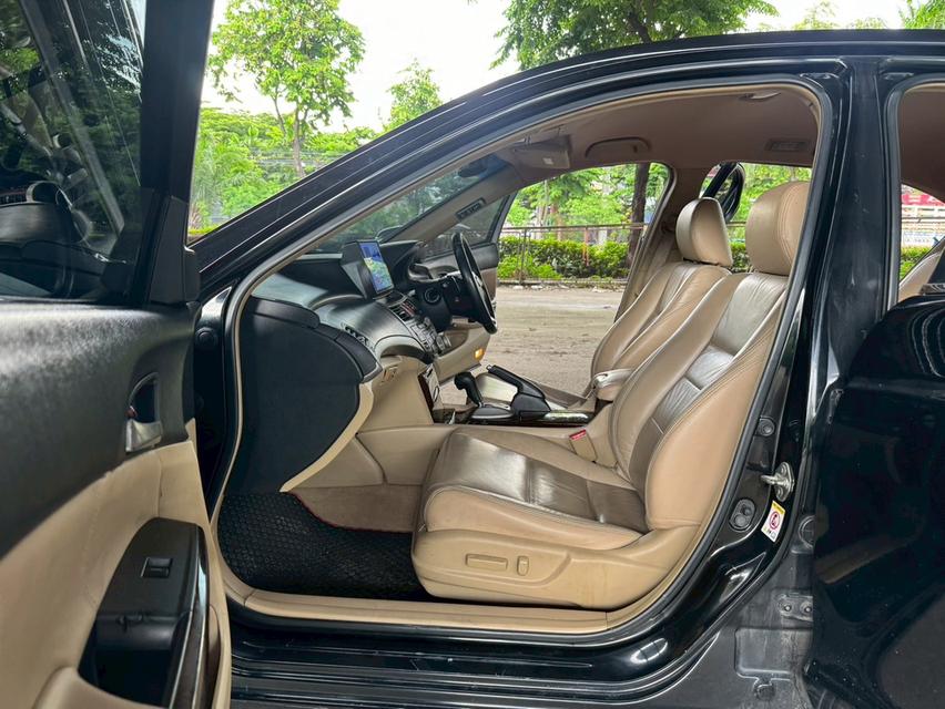 Honda Accord 2.4 Year 2008 10