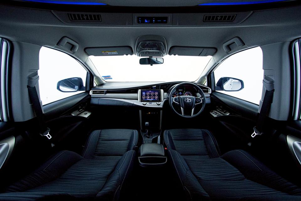 TOYOTA INNOVA 2.8 CRYSTA 2021  10