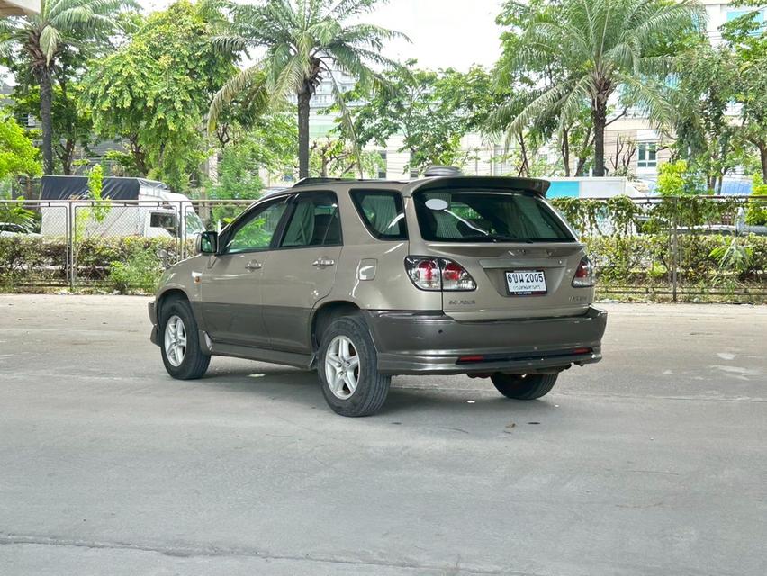Toyota Harrier Year 2004
