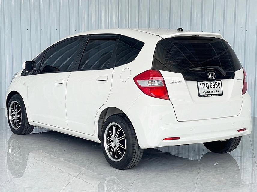 Honda Jazz 1.5SV I-Vtec GE เบนซิน เกียร์ออโต้  ปี2012 6