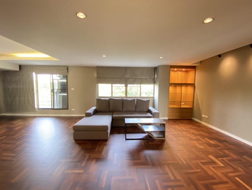 ให้เช่าคอนโดห้องใหญ่ โปโล เรสซิเดนซ์ - 200 ตรม. ชั้น 5 ห้องมุม วิวโปโลคลับ**Fully Furnished** 1