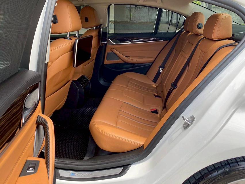 BMW 530e Luxury 2018 ใช้น้อยมาก 23,500 โล สภาพสวยใหม่มากๆ คุ้มจริงๆครับ 10
