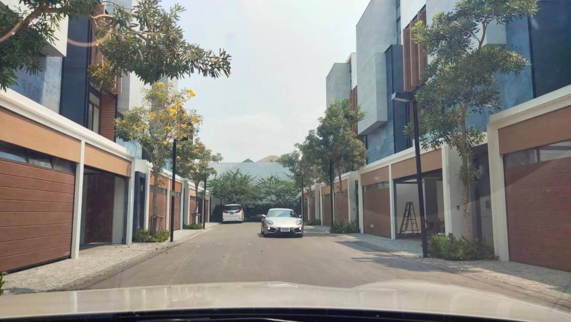 ขายบ้านเดี่ยวสี่ชั้น โครงการ The primary V เกษตรนวมินทร์  บ้านใหม่เพิ่งสร้างเสร็จ​ หลังหัวมุม  76 ตรว.​ มีลิฟท์ ตกแต่งเสร็จพร้อมเข้าอยู่​ 4  ห้องนอน​  12