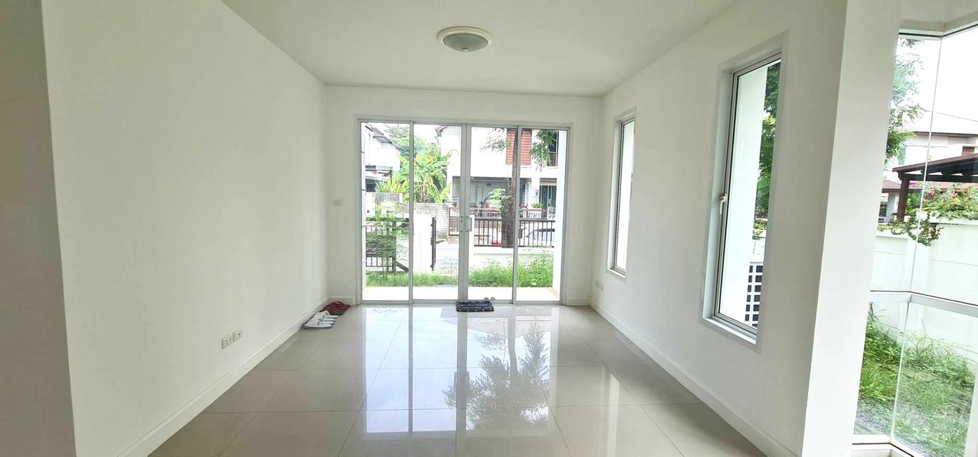 ขาย / ให้เช่า บ้านเดี่ยวสุดสวย ในโครงการบลูลากูน 1 บางนาตราด กม.8 9