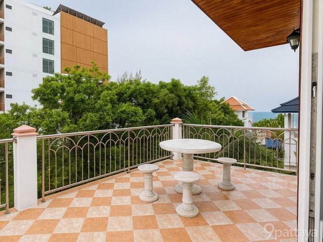 ให้เช่าบ้านพูลวิลล่า 3 ชั้น 150 ตร.ว. เฟอร์นิเจอร์ครบ พร้อมหาดส่วนตัว จอมเทียน พัทยา 6