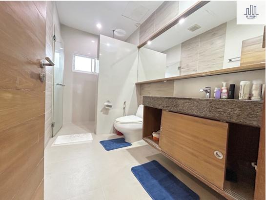 ขายบ้านเดี่ยว 2 ชั้น หลังมุม Size ใหญ่ ม.ปริญญดา ฉลองรัช 72 ตร.ว เลียบทางด่วนเอกมัย-รามอินทรา ตกแต่งสวยทั้้งหลัง ใกล้เซ็นทรัลอีสต์วิลล์ ใกล้ทางด่วน 15