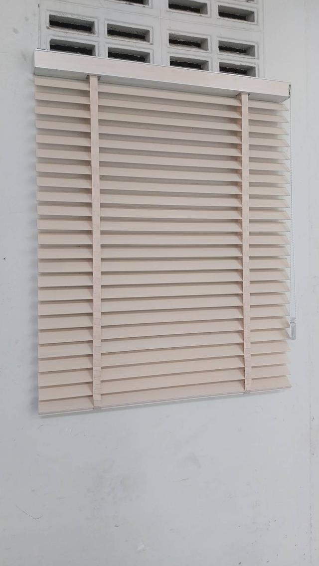 ลด50 %มู่ลี่ไม้ โฟมวู้ด มือหนึ่ง ไซส์ 89x100cm. และ 98x110 cm.