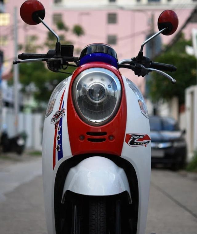 Honda Scoopy i 2012 2