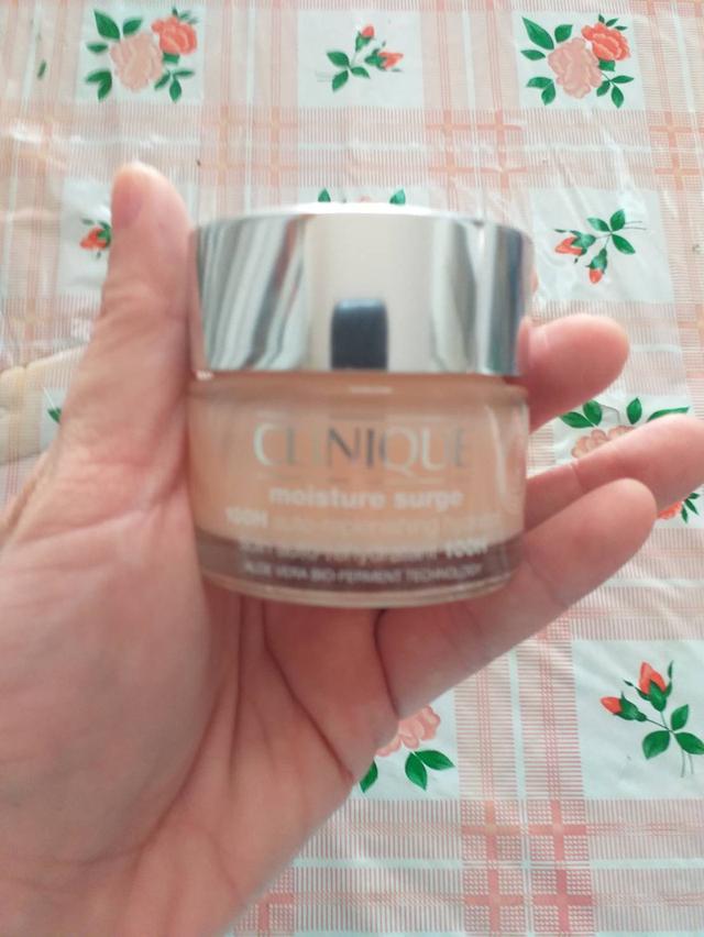 ผลิตภัณฑ์บำรุงผิวหน้า Clinique moisture surge 50ml 