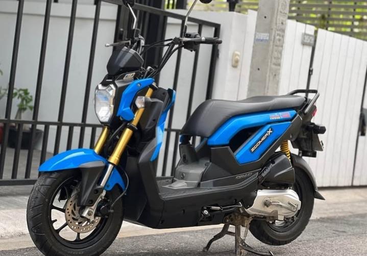 Honda Zoomer X สีน้ำเงิน 3