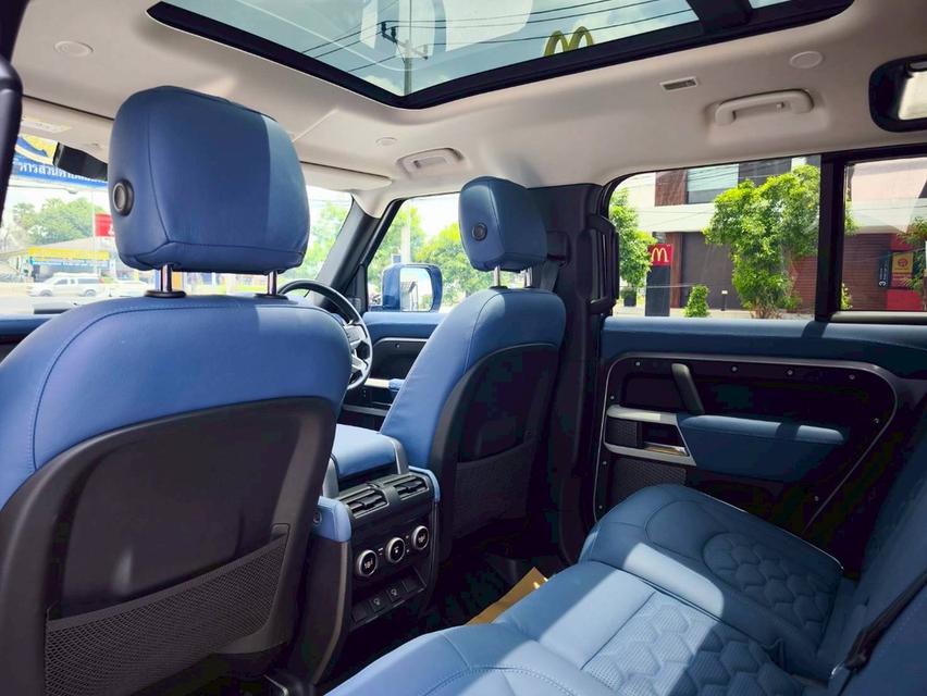 รหัสรถ KPV2329 2023( ยังไม่จดทะเบียน ) LANDROVER RANGE ROVER 2.0 P400e Chelsea Truck Edition 12